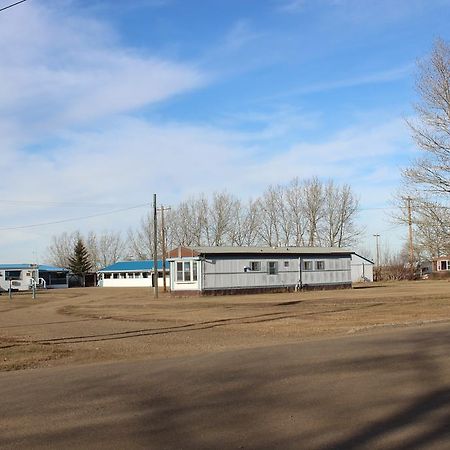 Raval Paradise Motel And Rv Park Youngstown Dış mekan fotoğraf