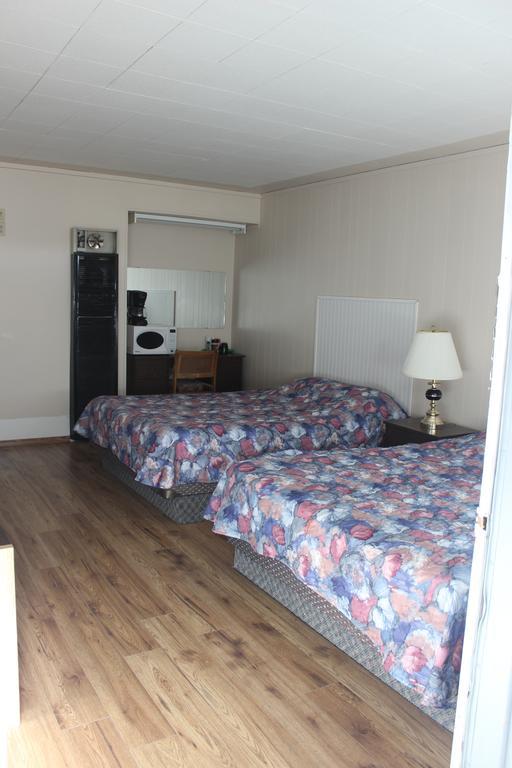 Raval Paradise Motel And Rv Park Youngstown Dış mekan fotoğraf