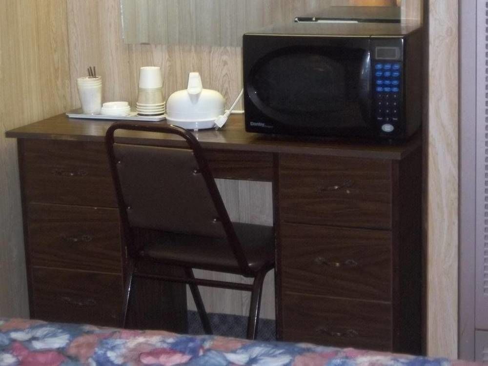 Raval Paradise Motel And Rv Park Youngstown Dış mekan fotoğraf